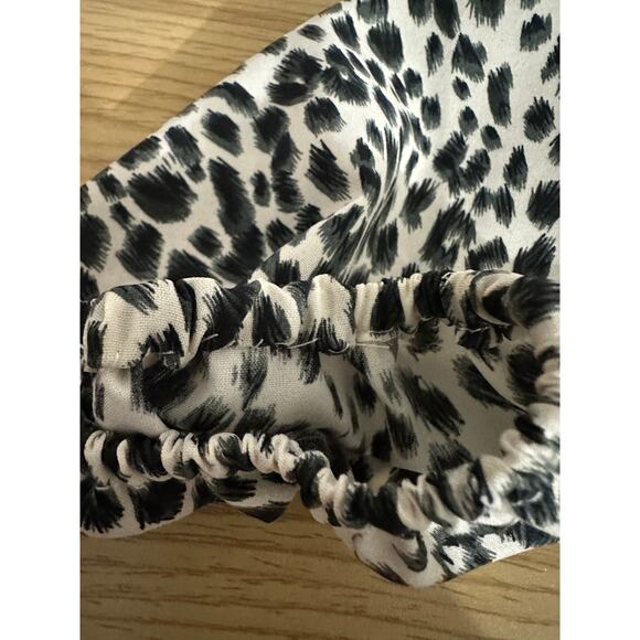 Line & Dot Holly Leopard Long Sleeve Mini Swing Dress Open Back XS Extra Small - Picture 9 of 13